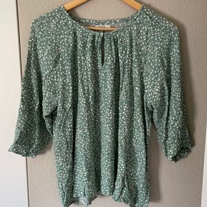 Light green 3/4 sleeve blouse